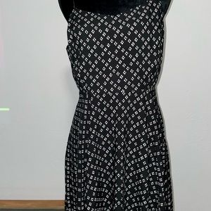 Fun and Flirty Old Navy, Black Sundress with white print